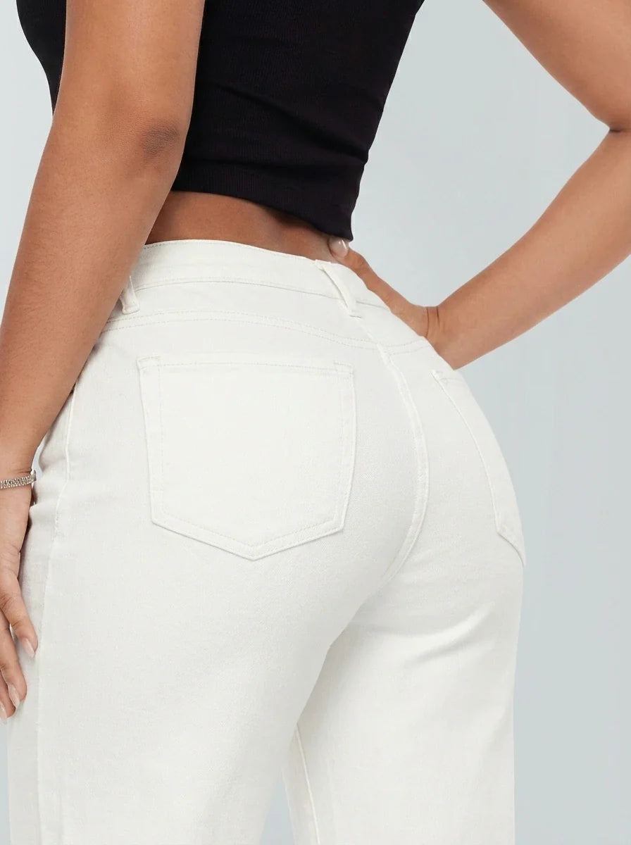 BBL Baggy Jean — Curve-Hugging Fit