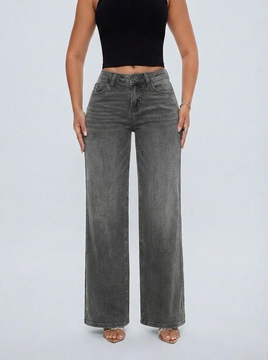 BBL Baggy Jean — Curve-Hugging Fit