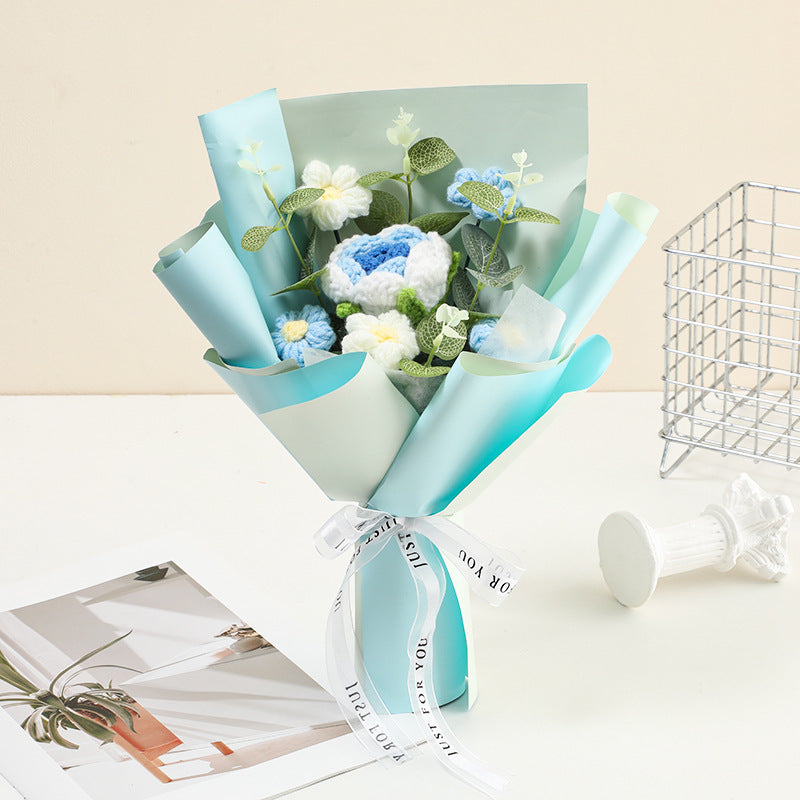 💐 Muttertag 💕 Handgefertigter, zarter gehäkelter Blumenstrauß