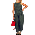 Sommerliches Outfit mit Tanktop und Hose im Vichy-Karo-Muster
